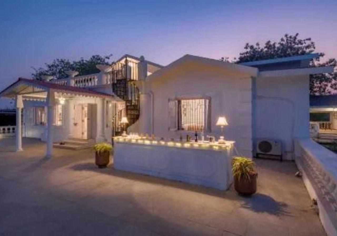 Saffronstays Brunton House, Alibaug - Luxury Pool Villa Near Awas Beach Eksteriør billede